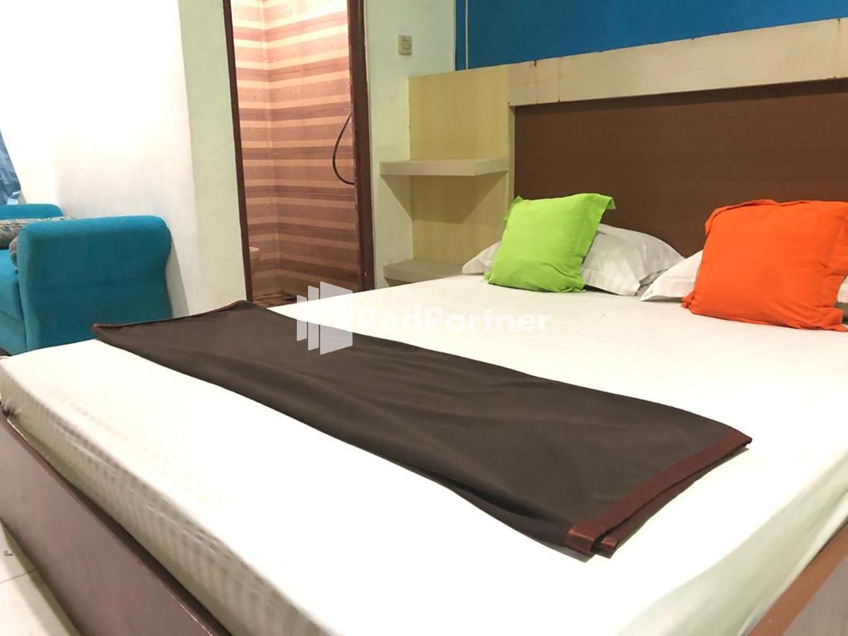 Seungit Syariah Inn Tebet Mitra Reddoorz Giacarta Esterno foto