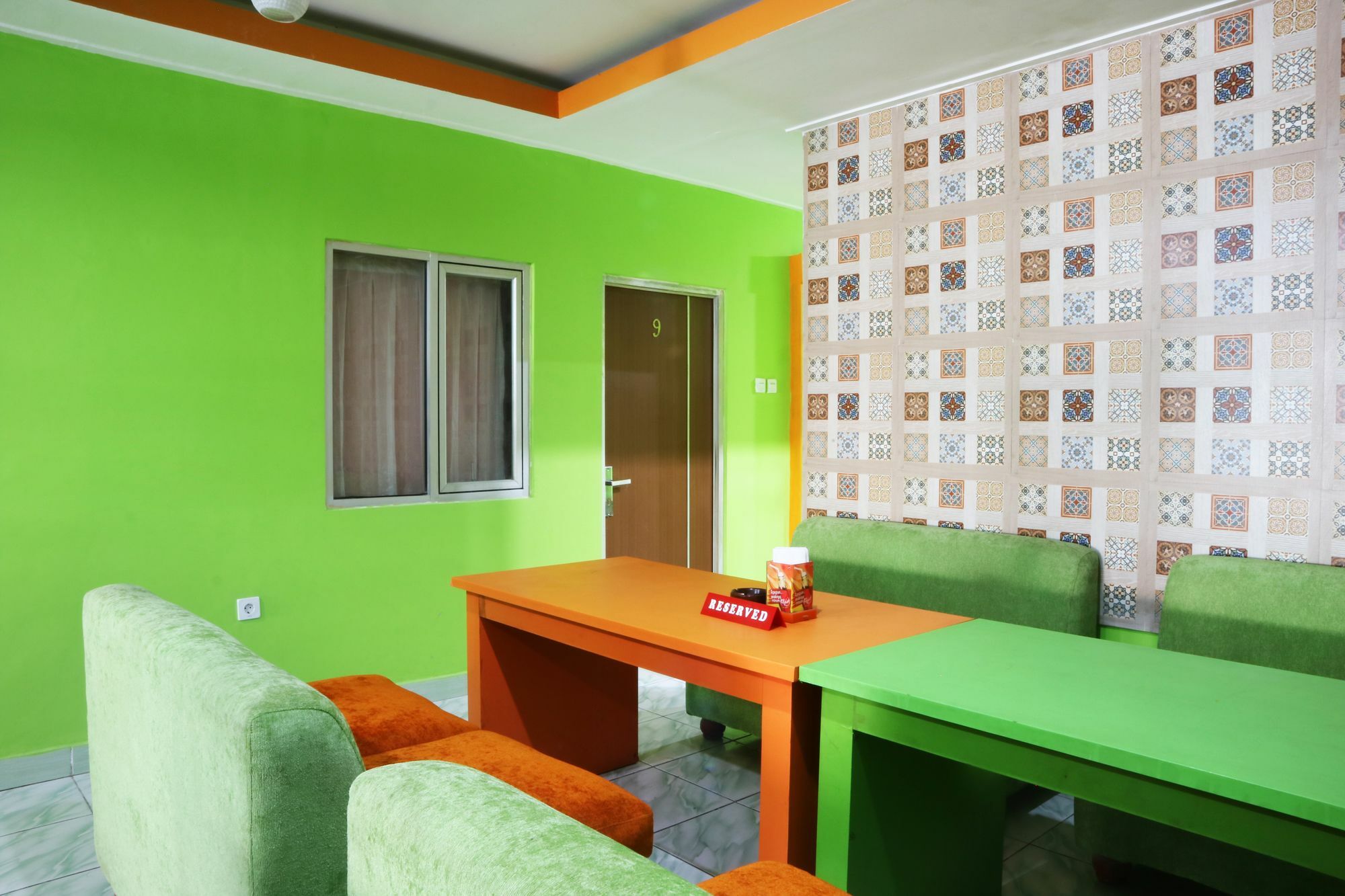 Seungit Syariah Inn Tebet Mitra Reddoorz Giacarta Esterno foto